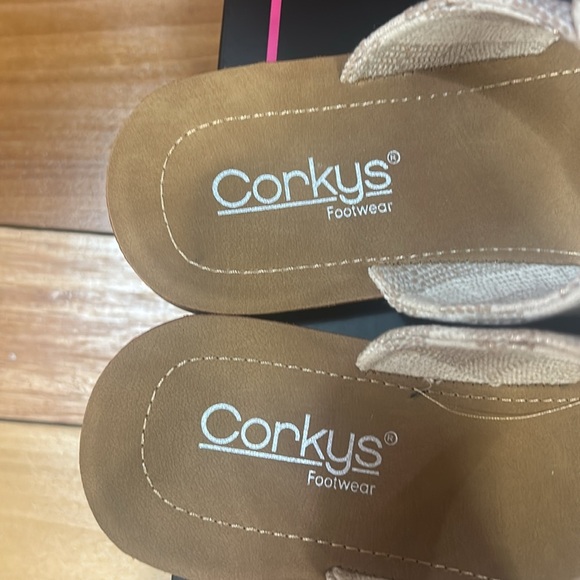 NWT Corkys Tan Natural Stripe Take a Bow Sandal - Picture 4 of 4